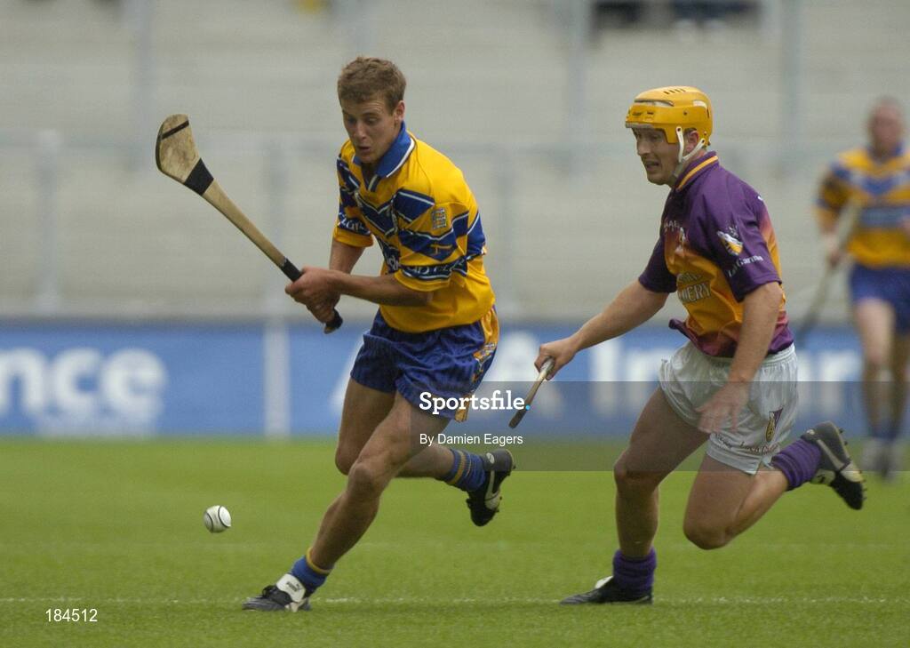 24 July 2005; Brian O'Connell, Clare, in action against Rory McCarthy, Wexford. Guinness All-Ireland Senior Hurling Championship Quarter-Final, Wexford v Clare, Croke Park, Dublin. Picture credit; Damien Eagers / SPORTSFILE