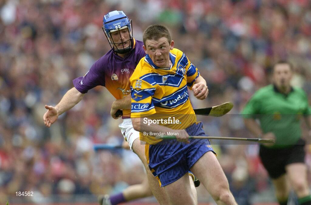 24 July 2005; Diarmuid McMahon, Clare, in action against David O'Connor, Wexford. Guinness All-Ireland Senior Hurling Championship Quarter-Final, Wexford v Clare, Croke Park, Dublin. Picture credit; Brendan Moran / SPORTSFILE