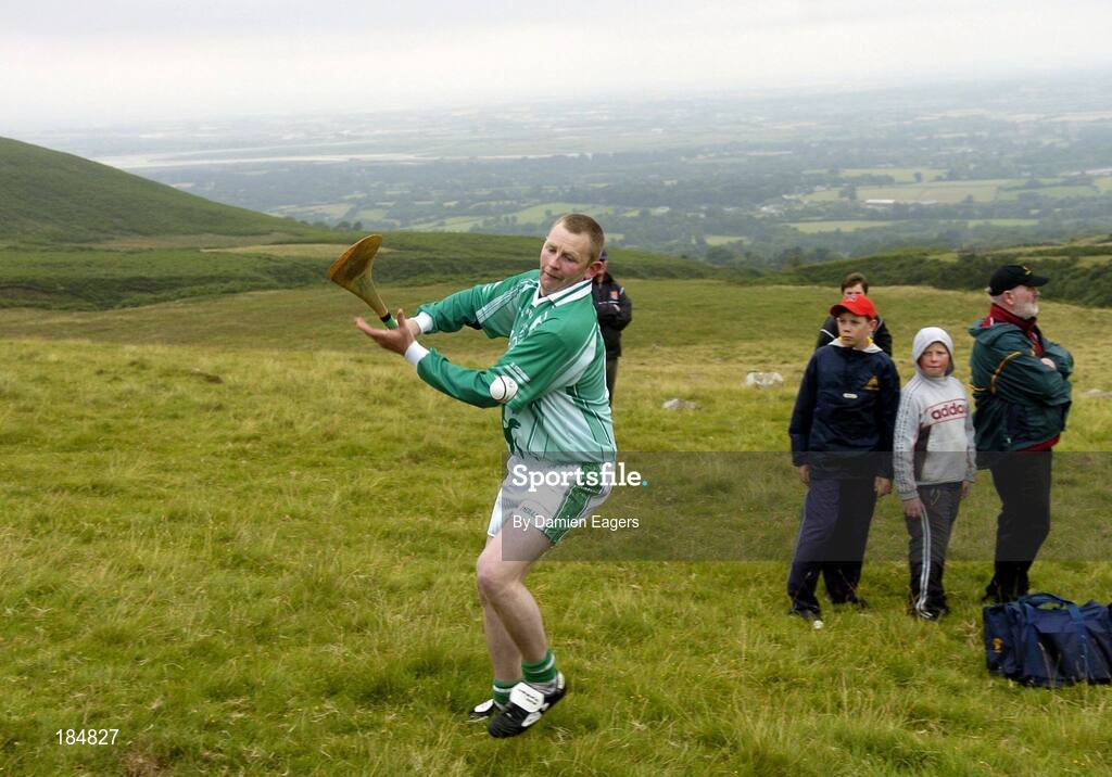 30 July 2005; Damien Fitzhenry representing Wexford in action during the M Donnelly Poc Fada na hEireann Final. Annaverna Mountain Ravensdale, Cooley Mountains, Co. Louth. Picture credit; Damien Eagers / SPORTSFILE