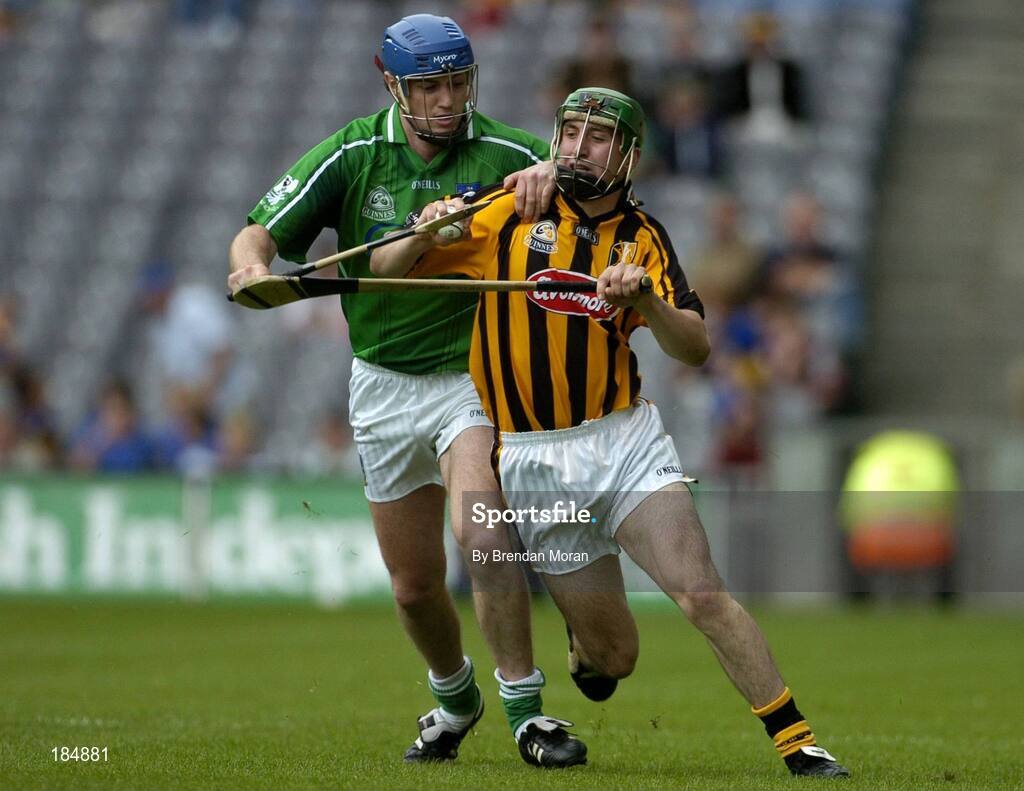 31 July 2005; Eoin Larkin, Kilkenny, in action against Brian Geary, Limerick. Guinness All-Ireland Hurling Championship, Quarter-Final, Kilkenny v Limerick, Croke Park, Dublin. Picture credit; Brendan Moran / SPORTSFILE