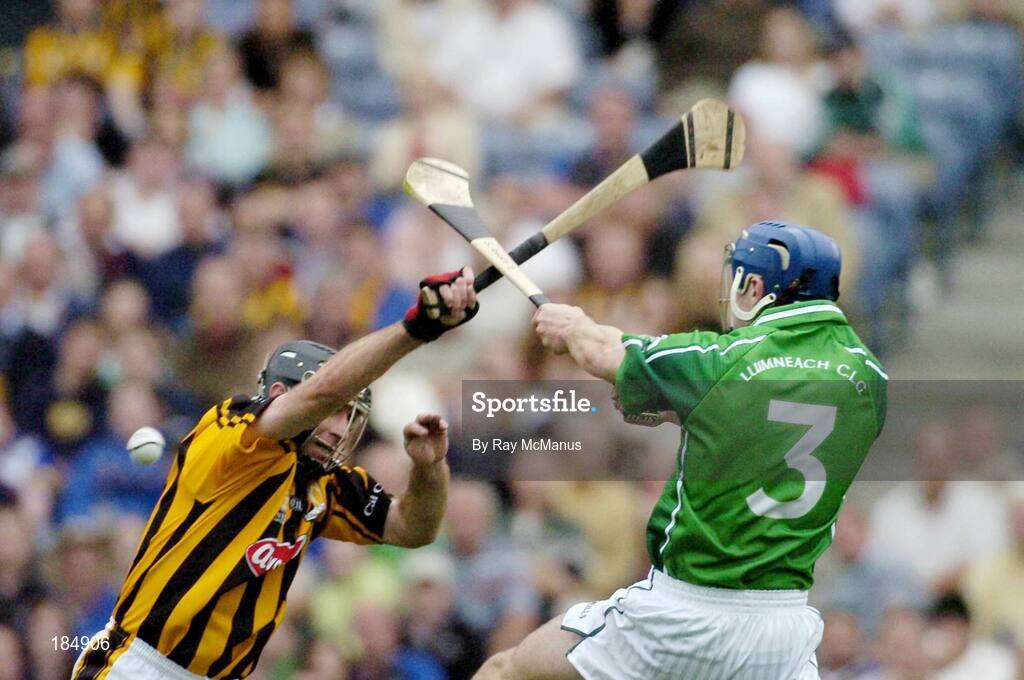 31 July 2005; DJ Carey, Kilkenny, in action against Stephen Lucey, Limerick. Guinness All-Ireland Senior Hurling Championship Quarter-Final, Kilkenny v Limerick, Croke Park, Dublin. Picture credit; Ray McManus / SPORTSFILE