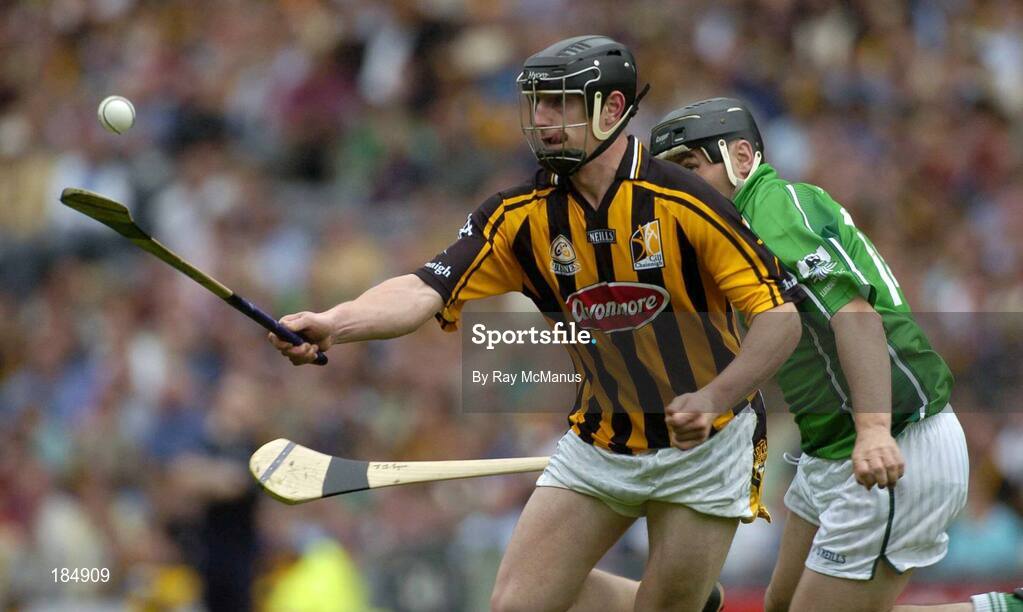 31 July 2005; John Tennyson, Kilkenny, is tackled by TJ Ryan, Limerick. Guinness All-Ireland Senior Hurling Championship Quarter-Final, Kilkenny v Limerick, Croke Park, Dublin. Picture credit; Ray McManus / SPORTSFILE