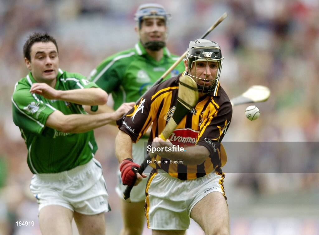 31 July 2005; DJ Carey, Kilkenny is tackled by Peter Lawlor, Limerick. Guinness All-Ireland Hurling Championship, Quarter-Final, Kilkenny v Limerick, Croke Park, Dublin. Picture credit; Damien Eagers / SPORTSFILE