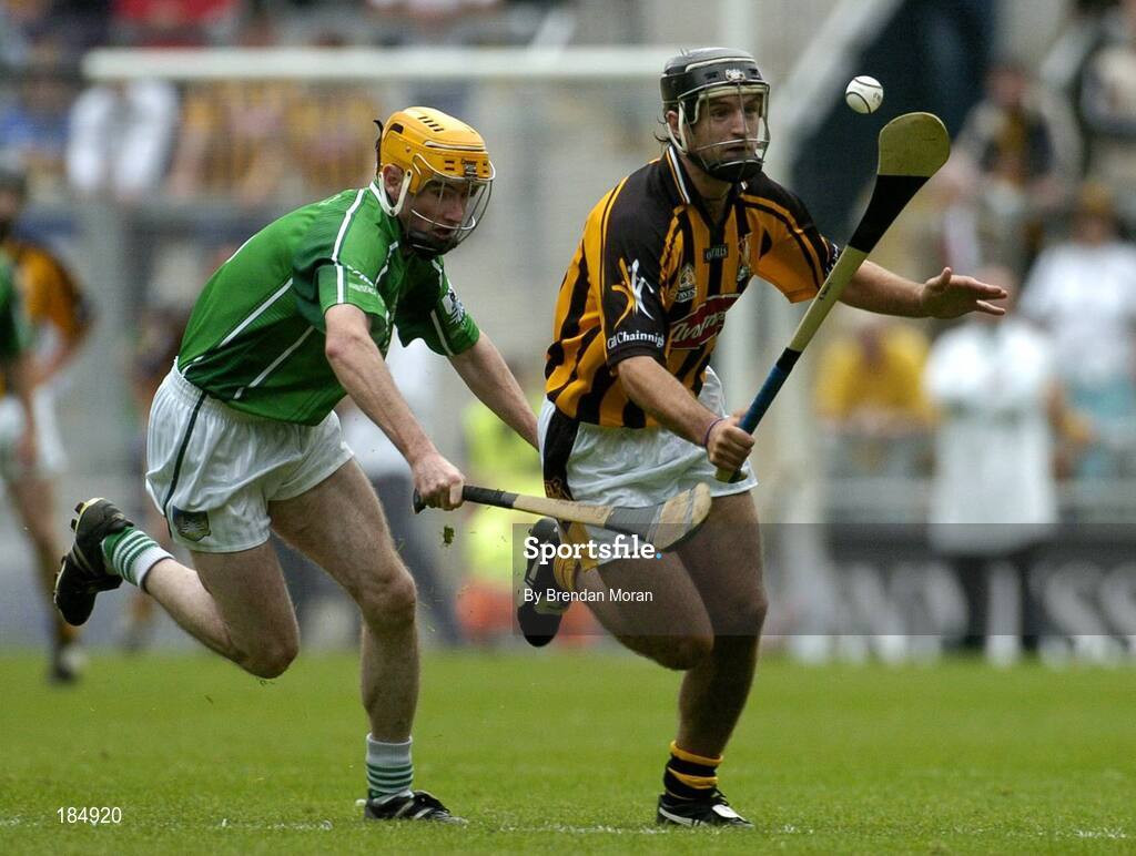 31 July 2005; Brian Barry, Kilkenny, in action against Niall Moran, Limerick. Guinness All Ireland Hurling Championship, Quarter Final, Kilkenny v Limerick, Croke Park, Dublin. Picture credit; Brendan Moran / SPORTSFILE