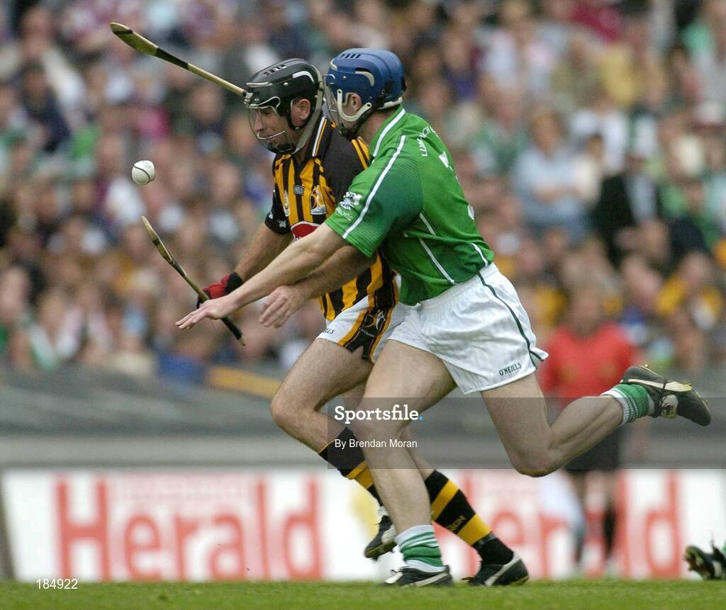 31 July 2005; DJ Carey, Kilkenny, in action against Stephen Lucey, Limerick. Guinness All-Ireland Hurling Championship, Quarter-Final, Kilkenny v Limerick, Croke Park, Dublin. Picture credit; Brendan Moran / SPORTSFILE