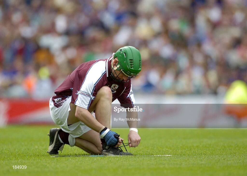 31 July 2005; Ollie Canning, Galway, ties his laces before the game. Guinness All-Ireland Senior Hurling Championship Quarter-Final, Galway v Tipperary, Croke Park, Dublin. Picture credit; Ray McManus / SPORTSFILE