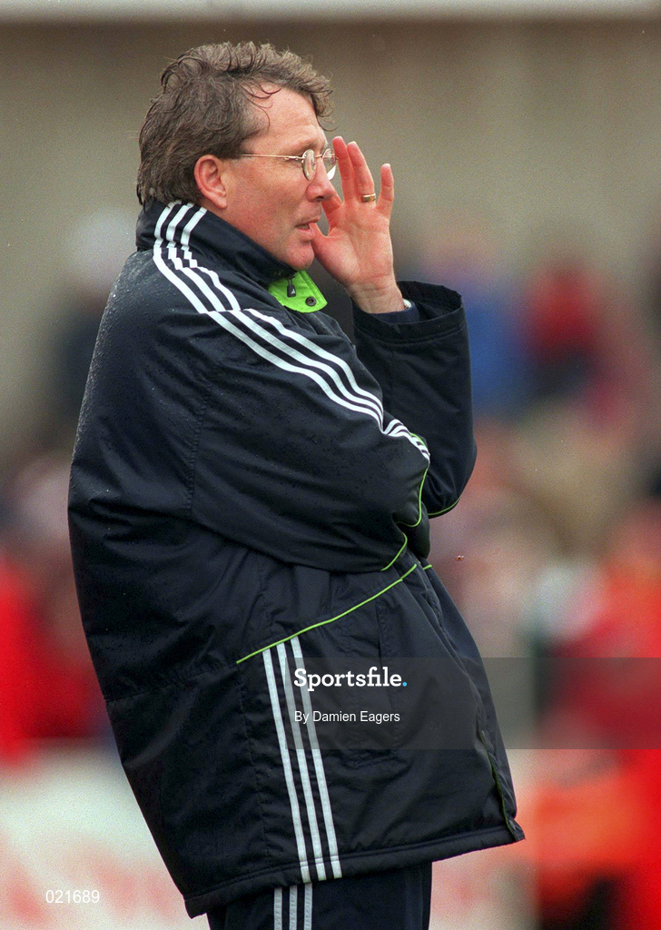 4 April 1999; Galway United manager Don O'Riordan during the Harp Lager FAI Cup Semi-Final match between Galway United United and Finn Harps at Terryland park in Galway. Photo by Damien Eagers/Sportsfile