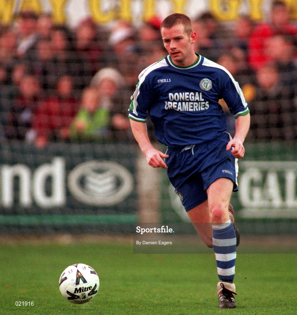 4 April 1999; Jonathon Minnock of Finn Harps during the Harp Lager FAI Cup Semi-Final match between Galway United United and Finn Harps at Terryland park in Galway. Photo by Damien Eagers/Sportsfile