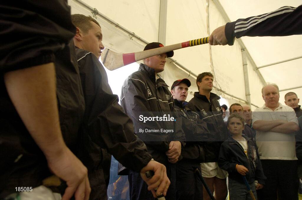 30 July 2005; Competitors listen to instructions before the M Donnelly Poc Fada na hEireann Final. Annaverna Mountain Ravensdale, Cooley Mountains, Co. Louth. Picture credit; Damien Eagers / SPORTSFILE