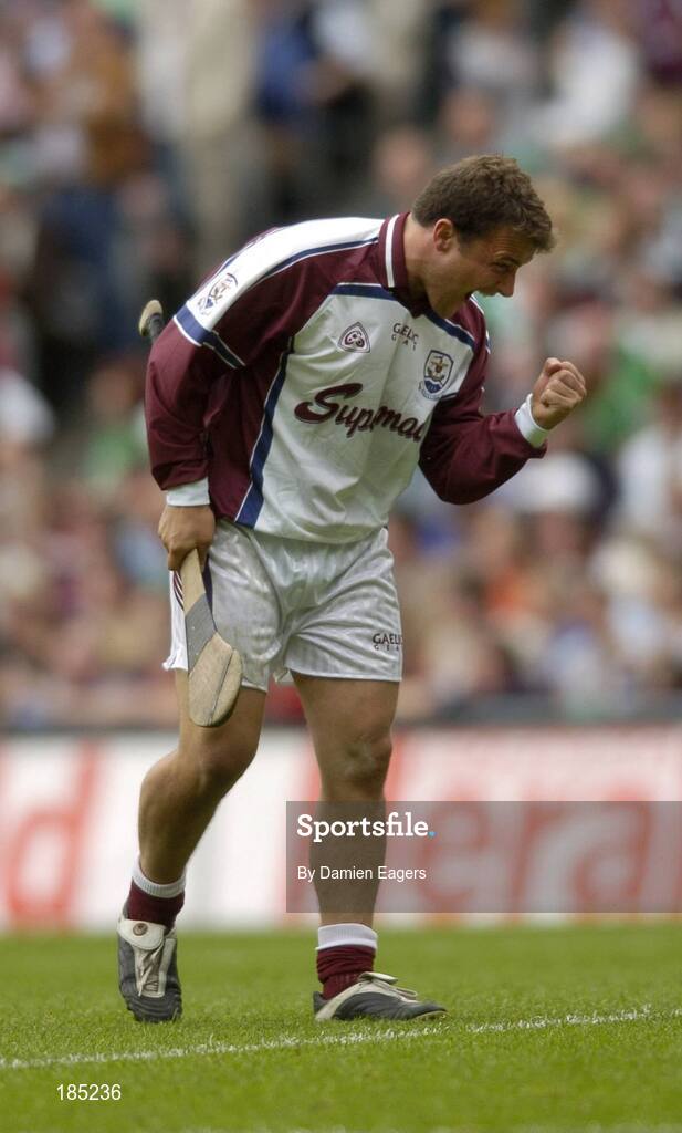 31 July 2005; Liam Donoghue, Galway goalkeeper celebrates after a Galway goal was scored. Guinness All-Ireland Hurling Championship, Quarter-Final, Galway v Tipperary, Croke Park, Dublin. Picture credit; Damien Eagers / SPORTSFILE