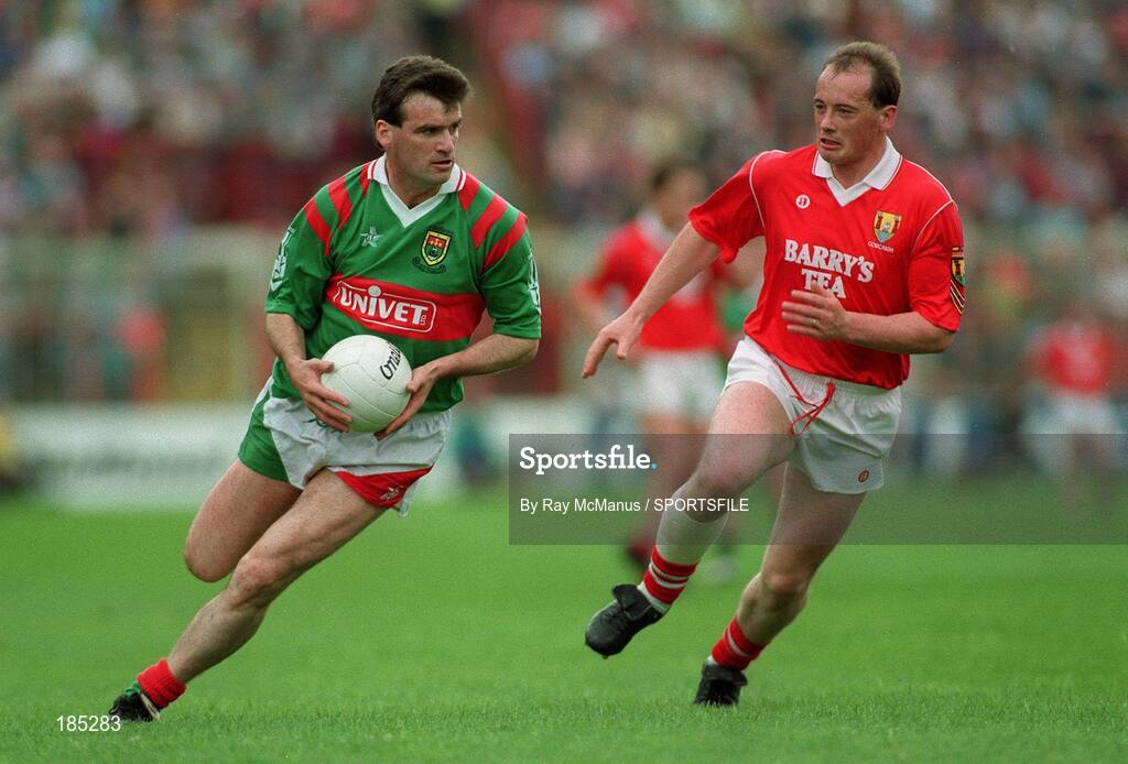 15 August 1993; Noel Durcan, Mayo, in action against Niall Cahalane, Cork. All-Ireland Football semi-final, Cork v Mayo, Croke Park, Dublin. Picture credit; Ray McManus / SPORTSFILE