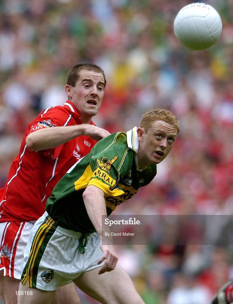 28 August 2005; Colm Cooper, Kerry, in action against Niall Geary, Cork. Bank of Ireland All-Ireland Senior Football Championship Semi-Final, Kerry v Cork, Croke Park, Dublin. Picture credit; David Maher / SPORTSFILE