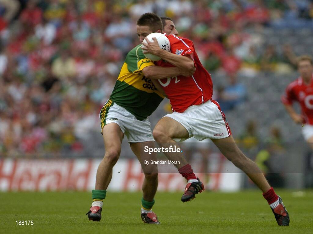 28 August 2005; Kevin McMahon, Cork, in action against Paul Galvin, Kerry. Bank of Ireland All-Ireland Senior Football Championship Semi-Final, Kerry v Cork, Croke Park, Dublin. Picture credit; Brendan Moran / SPORTSFILE