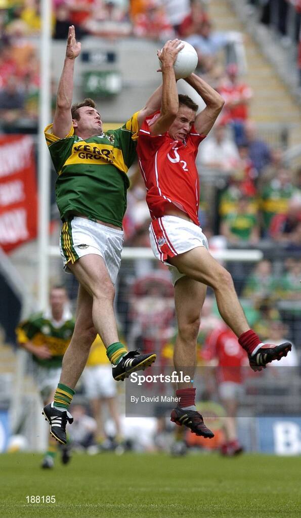 28 August 2005; Kevin MacMahon, Cork, wins an aerial ball against William Kirby, Kerry. Bank of Ireland All-Ireland Senior Football Championship Semi-Final, Kerry v Cork, Croke Park, Dublin. Picture credit; David Maher / SPORTSFILE