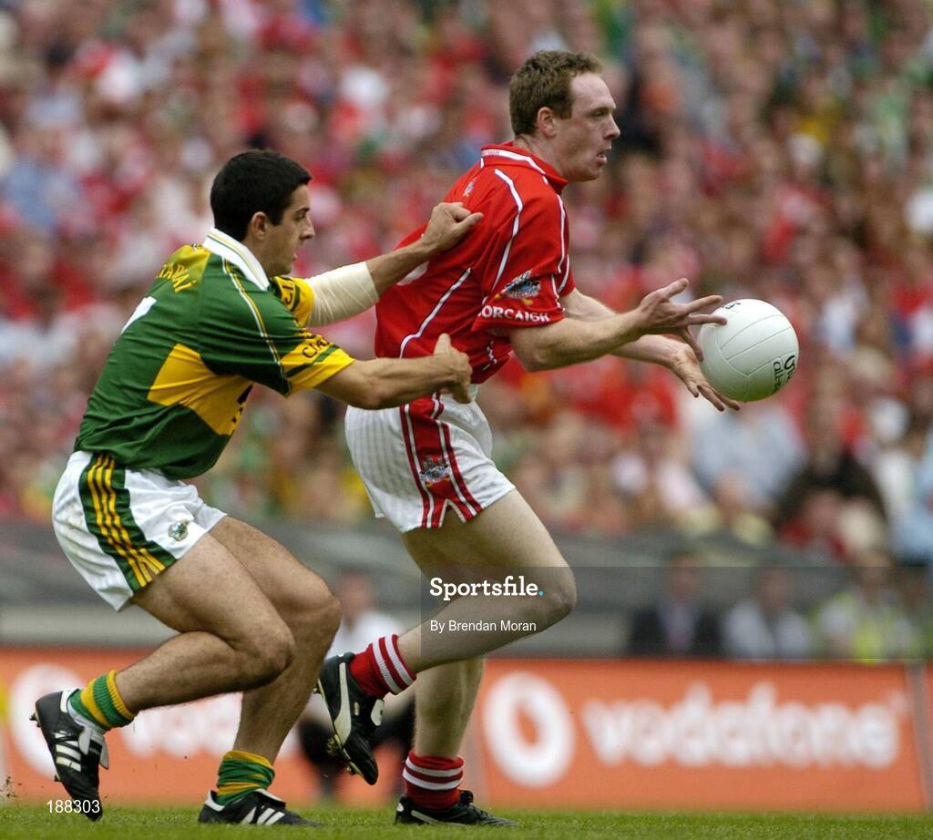 28 August 2005; Philip Clifford, Cork, in action against Aidan O'Mahony, Kerry. Bank of Ireland All-Ireland Senior Football Championship Semi-Final, Kerry v Cork, Croke Park, Dublin. Picture credit; Brendan Moran / SPORTSFILE
