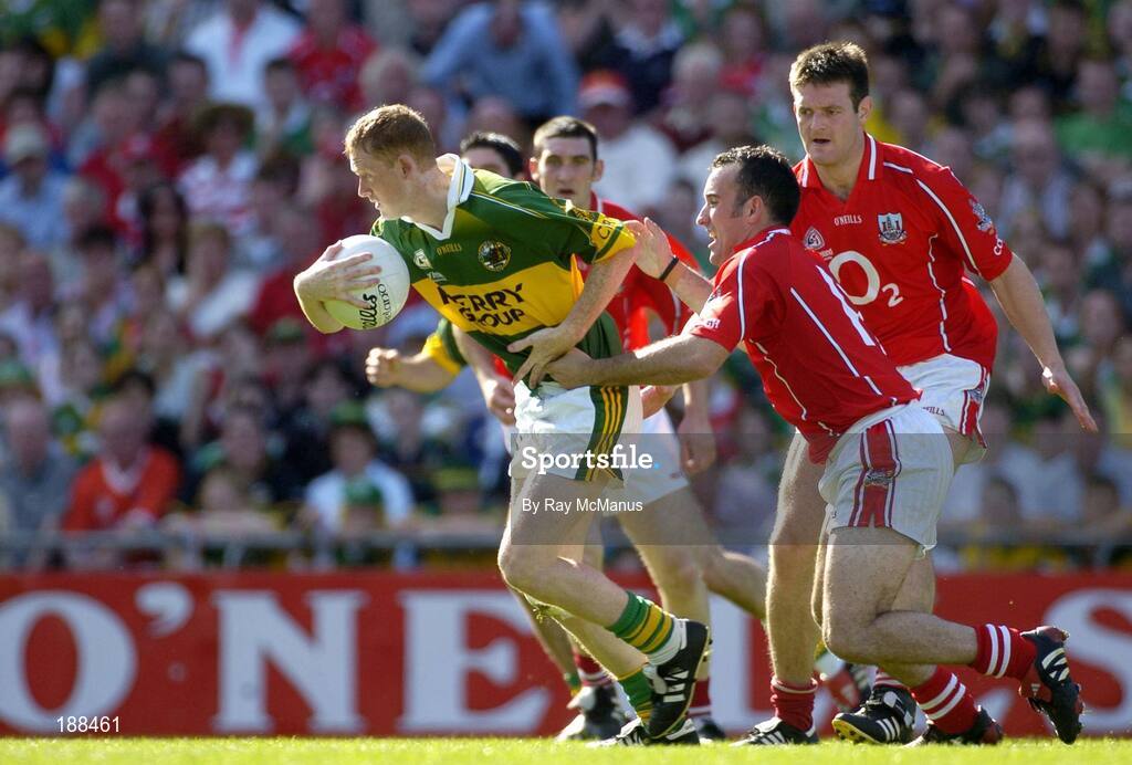 28 August 2005; Colm Cooper, Kerry, in action against Kieran O'Connor and Derek Kavanagh, back, Cork. Bank of Ireland All-Ireland Senior Football Championship Semi-Final, Kerry v Cork, Croke Park, Dublin. Picture credit; Ray McManus / SPORTSFILE