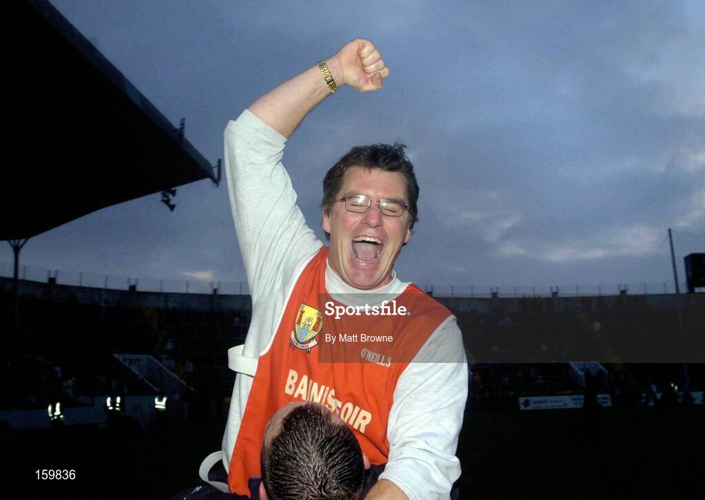 31 October 2004; Paul O'Connor, Na Pairsaigh selector, celebrates after the final whistle against Cloyne. Cork County Senior Hurling Final, Na Piarsaigh v Cloyne, Pairc Ui Chaoimh, Cork. Picture credit; Matt Browne / SPORTSFILE