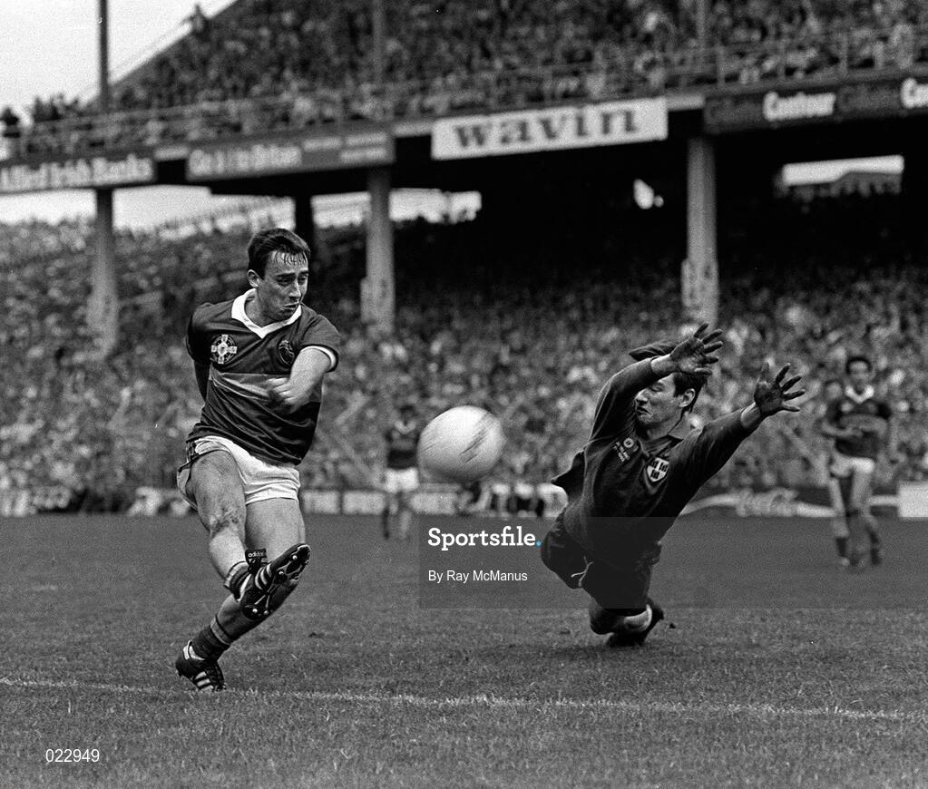22 September 1985; Denis 'Ogie' Moran of Kerry in action against John O'Leary of Dublin during the All Ireland Football Championship Final match between Kerry and Dublin at Croke Park, Dublin. Photo by Ray McManus/Sportsfile