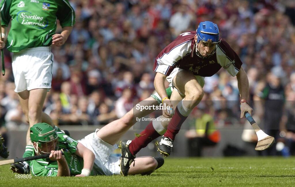 11 September 2005; Conor Kavanagh, Galway, in action against David Moloney, Limerick. ESB All-Ireland Minor Hurling Championship Final, Galway v Limerick, Croke Park, Dublin. Picture credit; Damien Eagers / SPORTSFILE