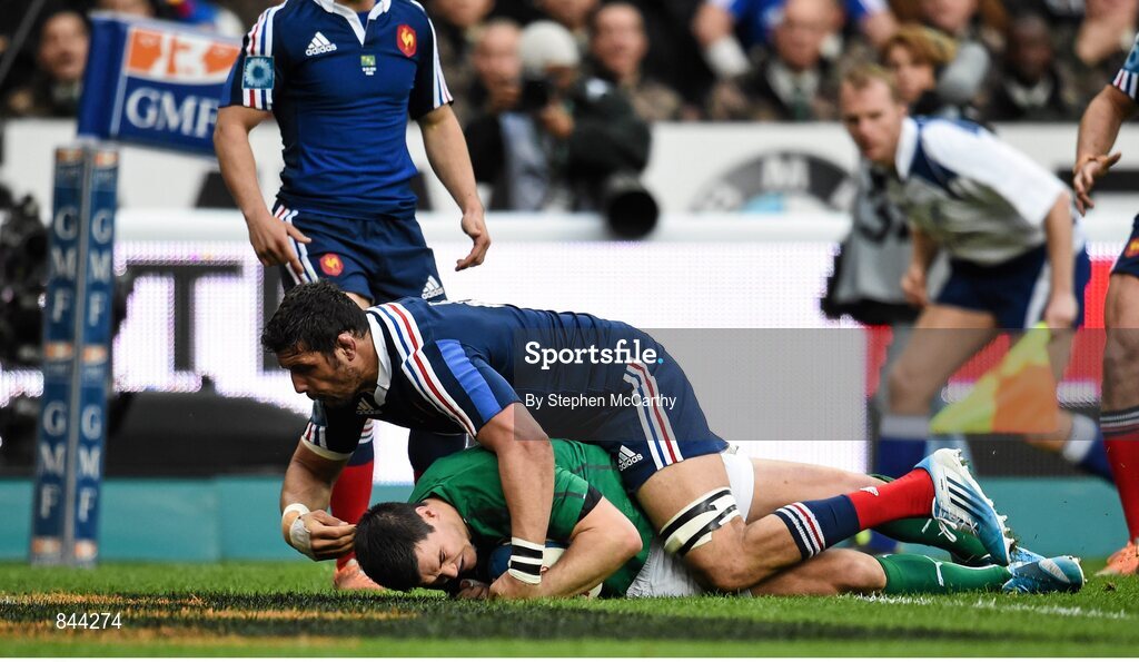 15 March 2014; Ireland's Jonathan Sexton, scores his side's first try. RBS Six Nations Rugby Championship 2014, France v Ireland, Stade De France, Saint Denis, Paris, France. Picture credit: Stephen McCarthy / SPORTSFILE