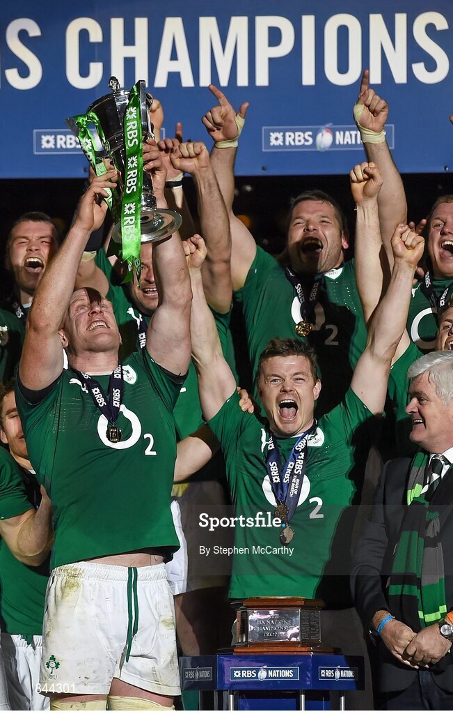 15 March 2014; Ireland's Paul O'Connell, left, and Brian O'Driscoll lift the trophy following their victory. RBS Six Nations Rugby Championship 2014, France v Ireland. Stade De France, Saint Denis, Paris, France. Picture credit: Stephen McCarthy / SPORTSFILE