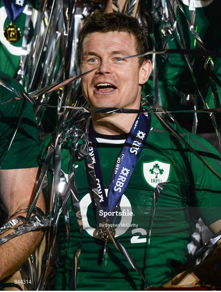 15 March 2014; Brian O'Driscoll, Ireland, celebrates following his side's victory. RBS Six Nations Rugby Championship 2014, France v Ireland. Stade De France, Saint Denis, Paris, France. Picture credit: Stephen McCarthy / SPORTSFILE