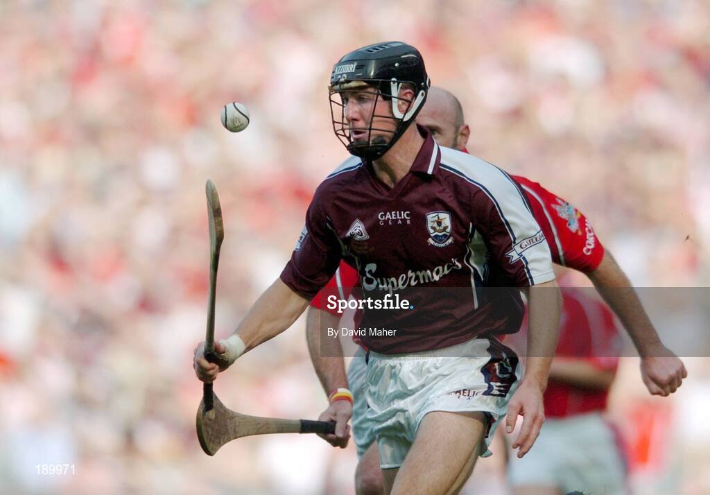 11 September 2005; Tony Og Regan, Galway. Guinness All-Ireland Senior Hurling Championship Final, Galway v Cork, Croke Park, Dublin. Picture credit; David Maher / SPORTSFILE *** Local Caption *** Any photograph taken by SPORTSFILE during, or in connection with, the 2005 Guinness All-Ireland Hurling Final which displays GAA logos or contains an image or part of an image of any GAA intellectual property, or, which contains images of a GAA player/players in their playing uniforms, may only be used for editorial and non-advertising purposes.  Use of photographs for advertising, as posters or for purchase separately is strictly prohibited unless prior written approval has been obtained from the Gaelic Athletic Association.