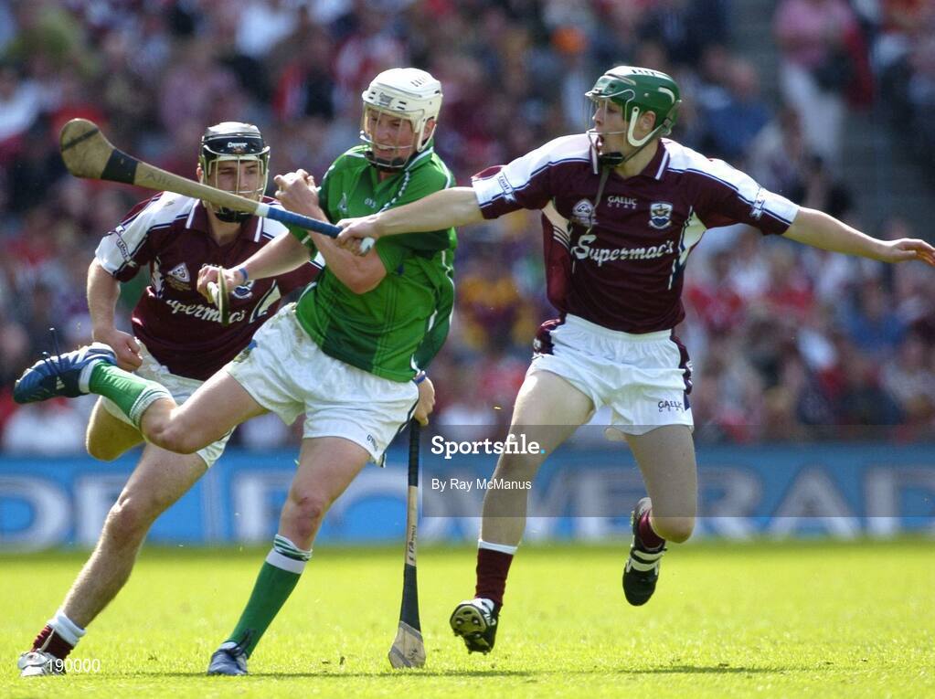 11 September 2005; Seamus Hickey, Limerick, in action against Shane Howley, Galway. ESB All-Ireland Minor Hurling Championship Final, Galway v Limerick, Croke Park, Dublin. Picture credit; Ray McManus / SPORTSFILE