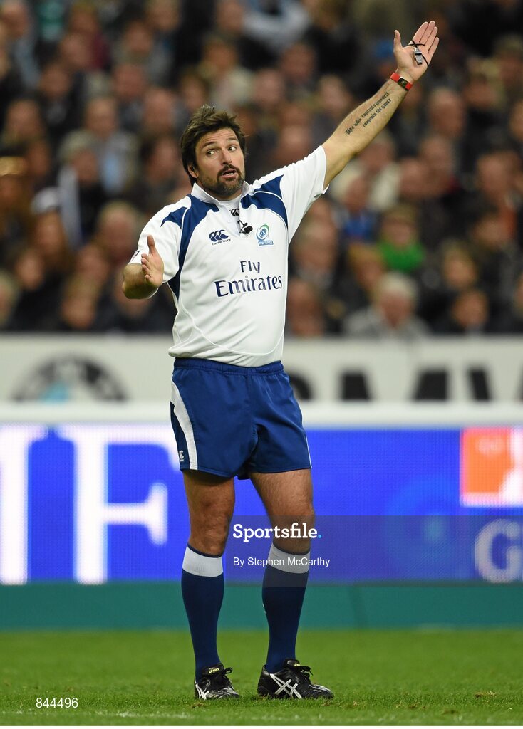 15 March 2014; Referee Steve Walsh. RBS Six Nations Rugby Championship 2014, France v Ireland. Stade De France, Saint Denis, Paris, France. Picture credit: Stephen McCarthy / SPORTSFILE