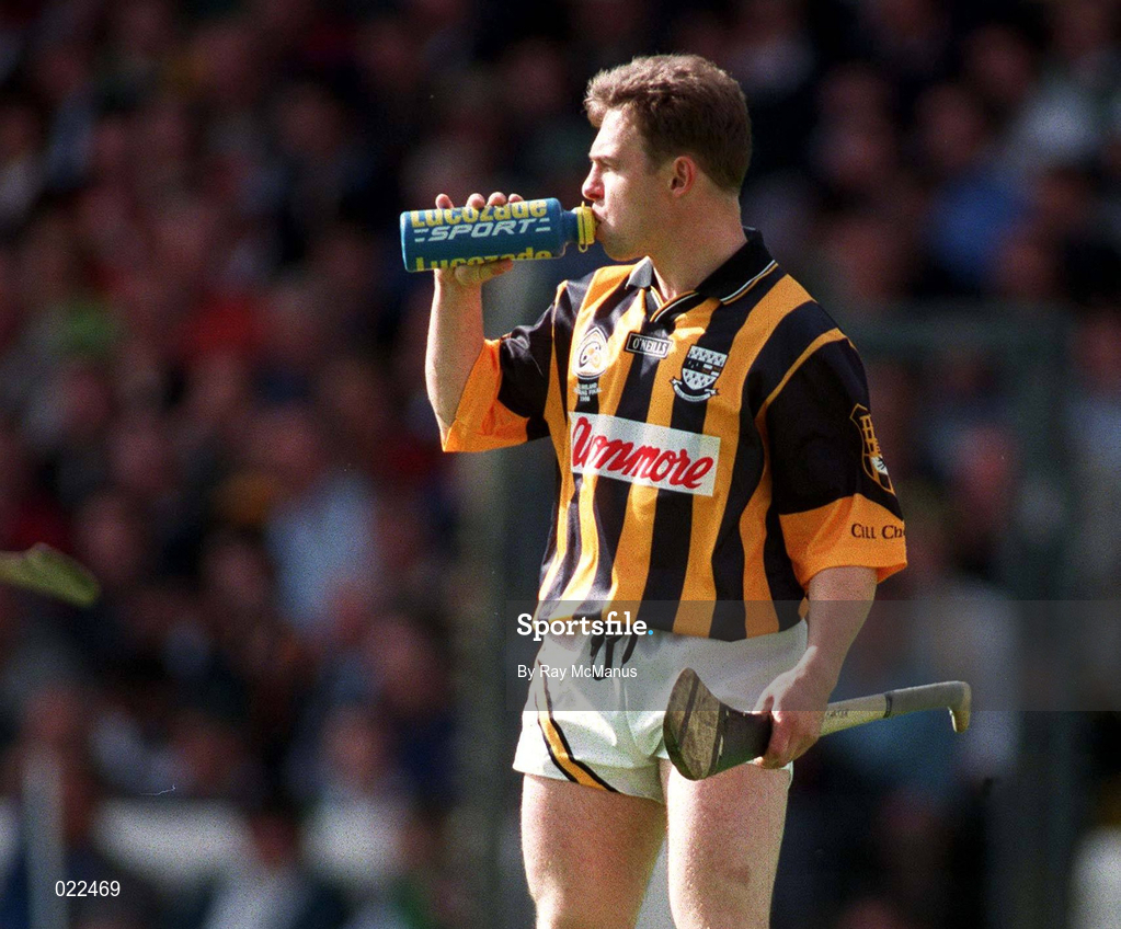 13 September 1998; Charlie Carter of Kilkenny during the Guinness All-Ireland Senior Hurling Championship Final match between Offaly and Kilkenny at Croke Park in Dublin. Photo by Brendan Moran/Sportsfile