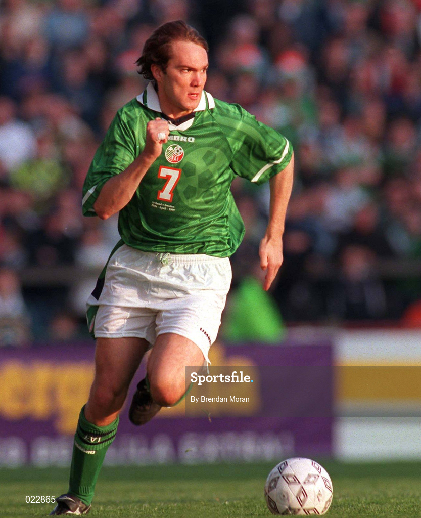 28 April 1999; Jason McAteer of Republic of Ireland during the International friendly match between Republic of Ireland and Sweden at Lansdowne Road in Dublin. Photo By Brendan Moran/Sportsfile