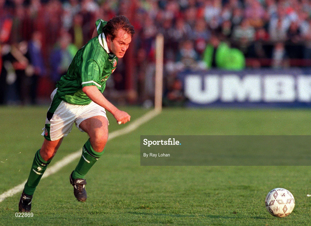 28 April 1999; Jason McAteer of Republic of Ireland during the International friendly match between Republic of Ireland and Sweden at Lansdowne Road in Dublin. Photo by Ray Lohan/Sportsfile