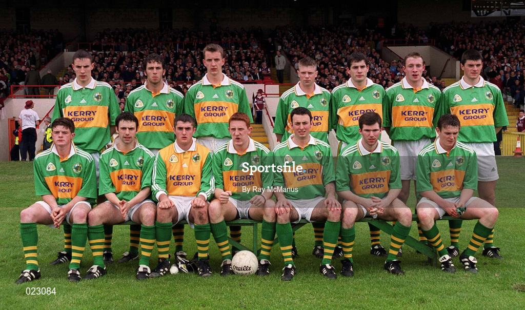 15 May 1999; The Kerry team ahead of the All-Ireland U21 Football Championship Final match at the Gaelic Grounds in Limerick. Photo by Ray McManus/Sportsfile