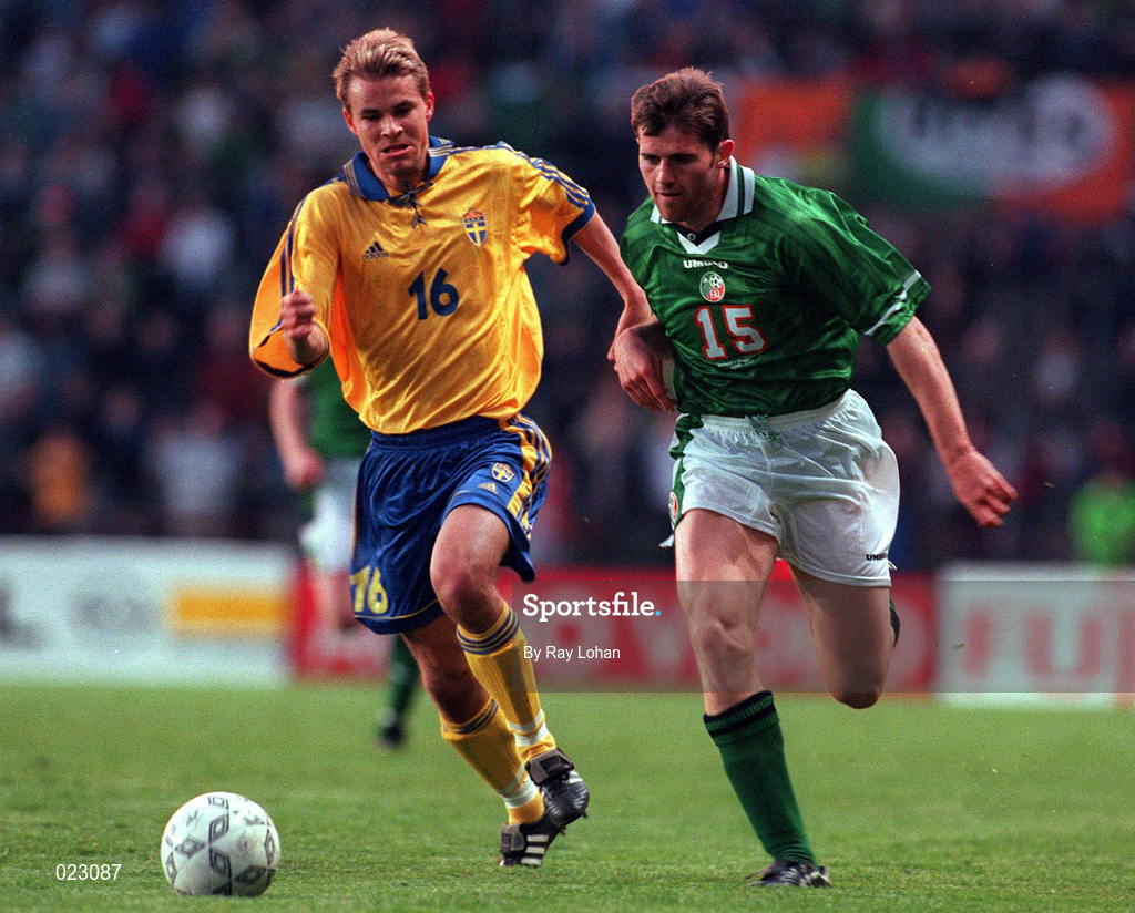 28 April 1999; Kevin Kilbane of Republic of Ireland in action against Niclas Alexandersson of Sweden during the International friendly match between Republic of Ireland and Sweden at Lansdowne Road in Dublin. Photo by Ray Lohan/Sportsfile