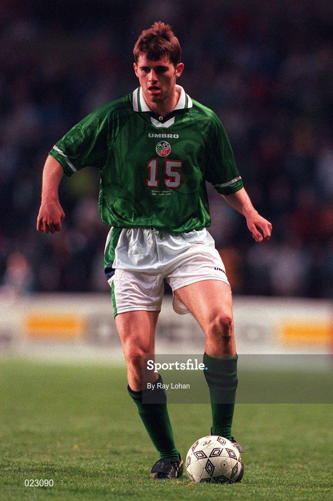 28 April 1999; Kevin Kilbane of Republic of Ireland during the International friendly match between Republic of Ireland and Sweden at Lansdowne Road in Dublin. Photo by Ray Lohan/Sportsfile
