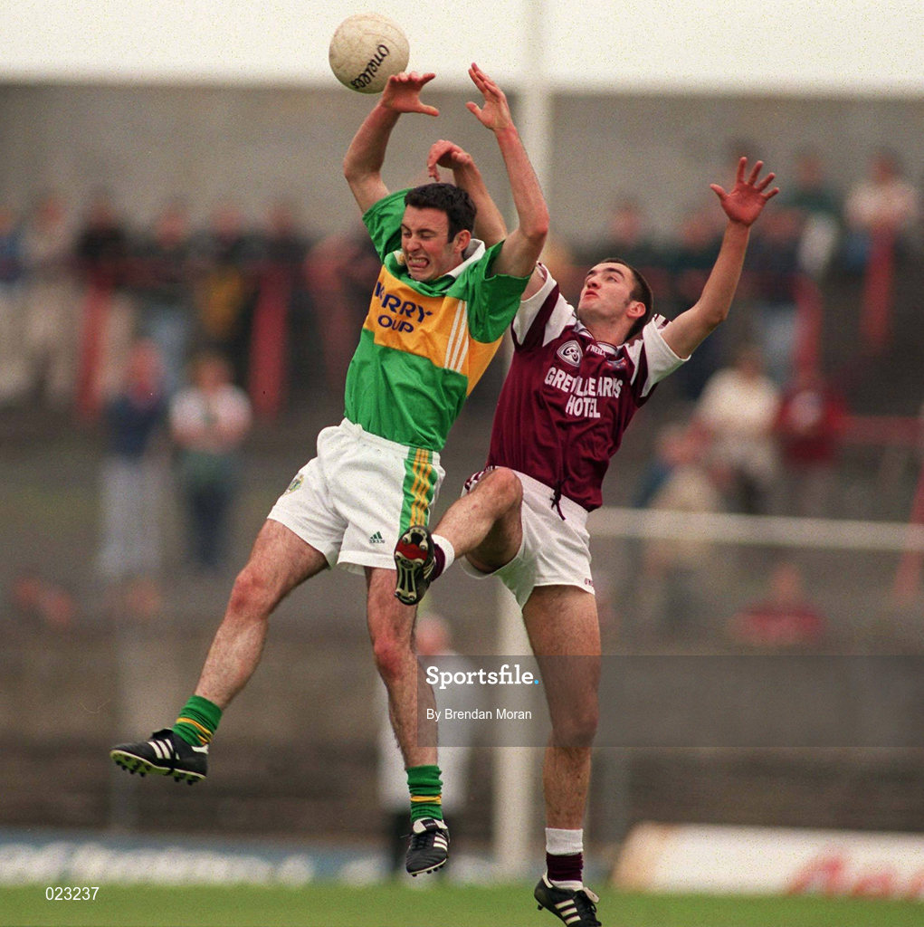 15 May 1999; Tommy Griffin of Kerry in action against Richie Browne of Westmeath during the All-Ireland U21 Football Championship Final match at the Gaelic Grounds in Limerick.  Photo By Brendan Moran/Sportsfile
