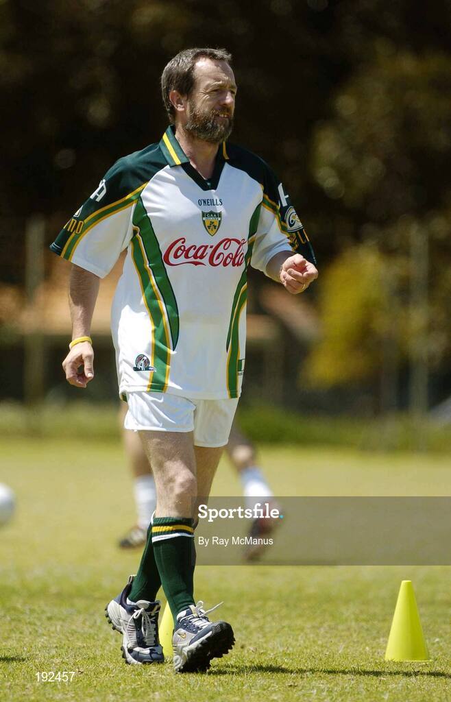 18 October 2005; GAA President Sean Kelly during a training session, at the Mandurah Football and Sports Club, in advance of the Fosters International Rules game between Australia and Ireland. Mandurah Football and Sports Club, Rushton Park, Mandurah, Perth, Western Australia. Picture credit; Ray McManus / SPORTSFILE