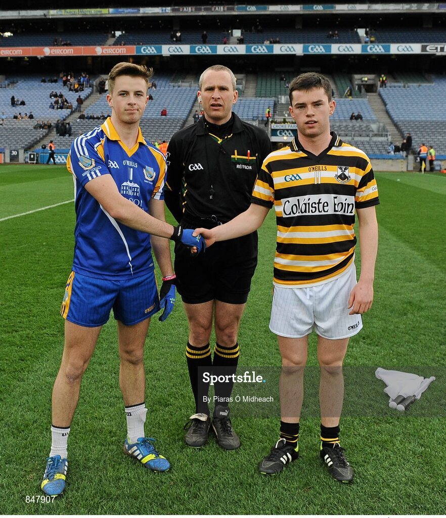 8 March 2014; Referee Fergal Kelly with Marist Athlone captain Niall Neary, left, and Coláiste Eoin captain Cillian Ó Séanáin before the game. Leinster Colleges Senior Football Championship Final, Coláiste Eoin v Marist Athlone. Croke Park, Dublin. Picture credit: Piaras Ó Mídheach / SPORTSFILE