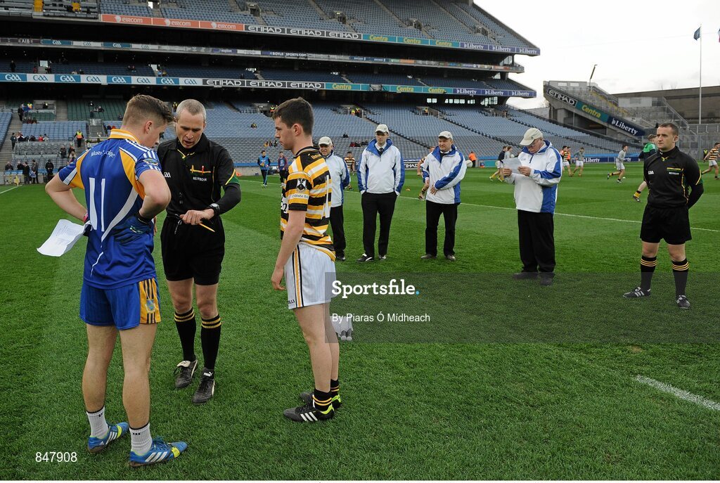 8 March 2014; Referee Fergal Kelly with Marist Athlone captain Niall Neary, left, and Coláiste Eoin captain Cillian Ó Séanáin at the coin-toss before the game. Leinster Colleges Senior Football Championship Final, Coláiste Eoin v Marist Athlone. Croke Park, Dublin. Picture credit: Piaras Ó Mídheach / SPORTSFILE
