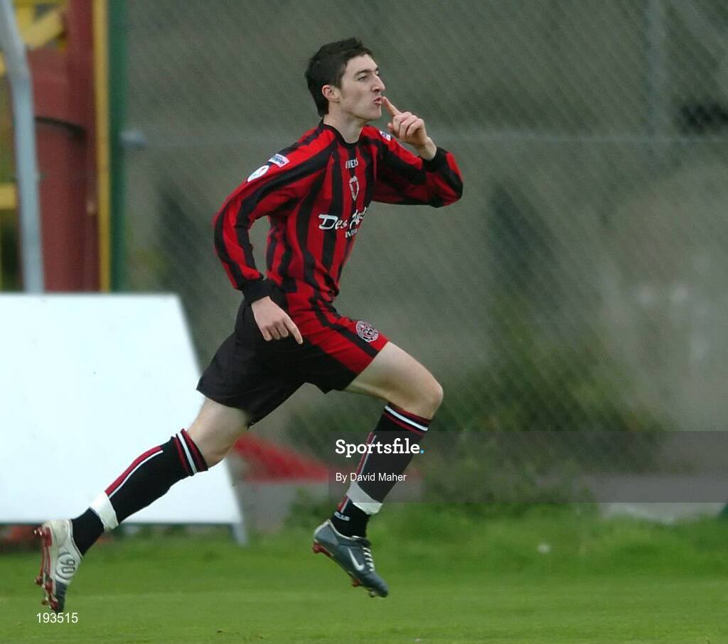 31 October 2005; Stephen Ward, Bohemians, celebrates after scoring his sides first goal. eircom League, Premier Division, Bohemians v Cork City, Dalymount Park, Dublin. Picture credit: David Maher / SPORTSFILE