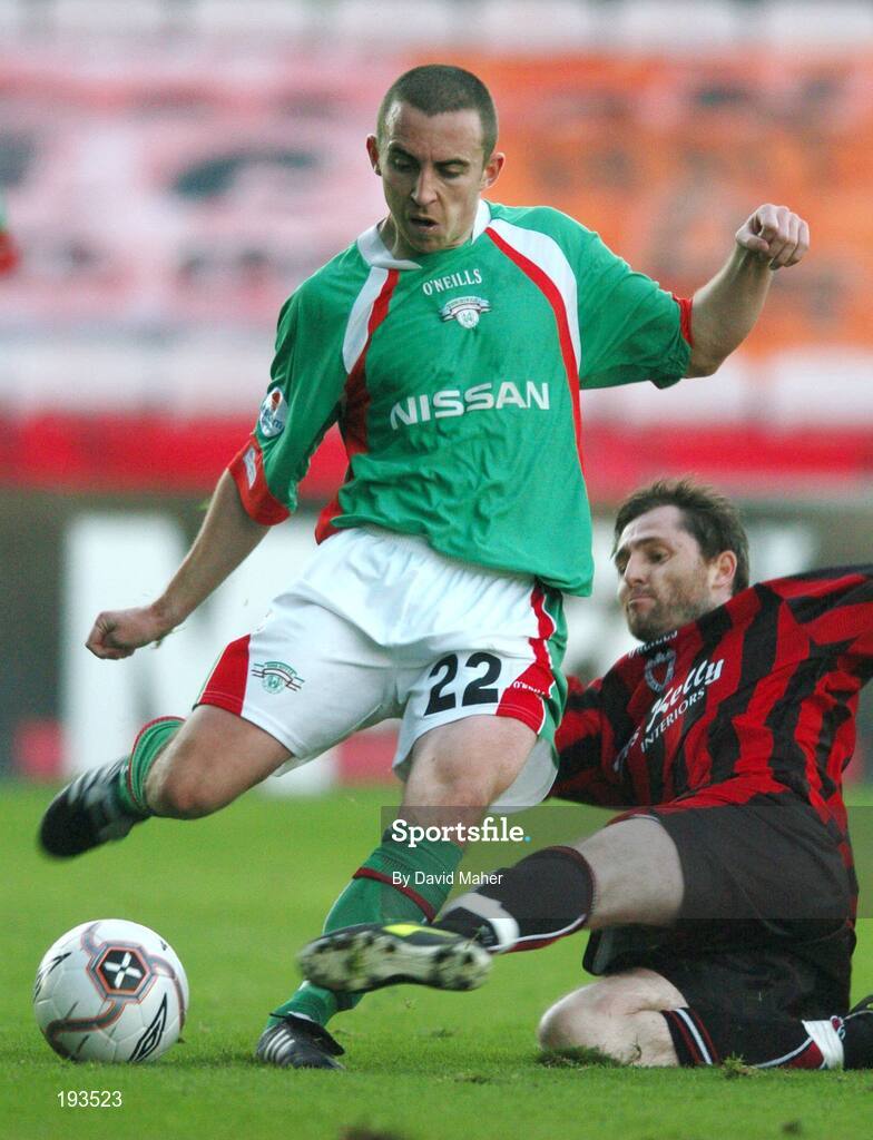 31 October 2005; Neal Horgan, Cork City, in action against Dessie Byrne, Bohemians. eircom League, Premier Division, Bohemians v Cork City, Dalymount Park, Dublin. Picture credit: David Maher / SPORTSFILE
