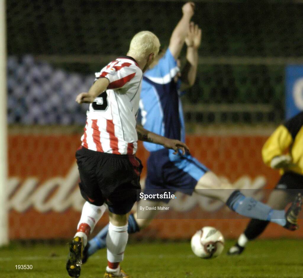 31 October 2005; Derry City's Stephen O'Flynn beats Conor Kenna, UCD, to score his sides first goal. eircom League, Premier Division, UCD v Derry City, Belfield Park, UCD, Dublin. Picture credit: David Maher / SPORTSFILE