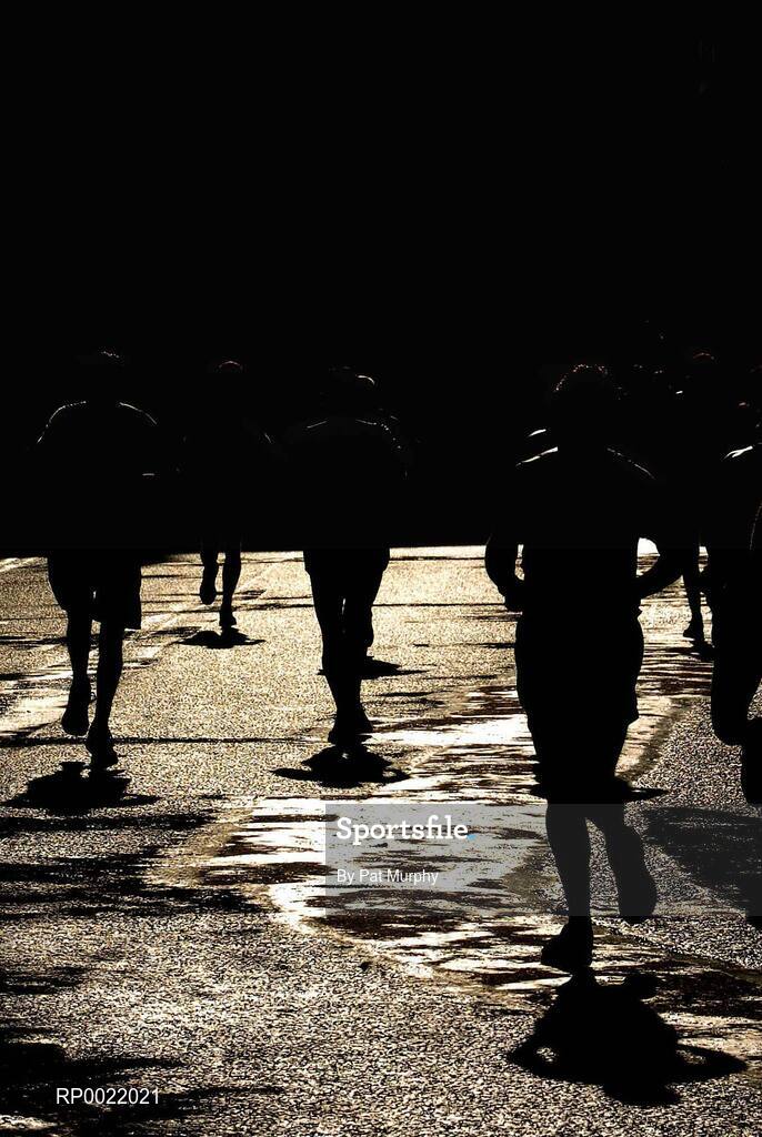 31 October 2005; Runners make their way to the finish during the late stages of the 2005 adidas Dublin City Marathon. Picture credit: Pat Murphy / SPORTSFILE