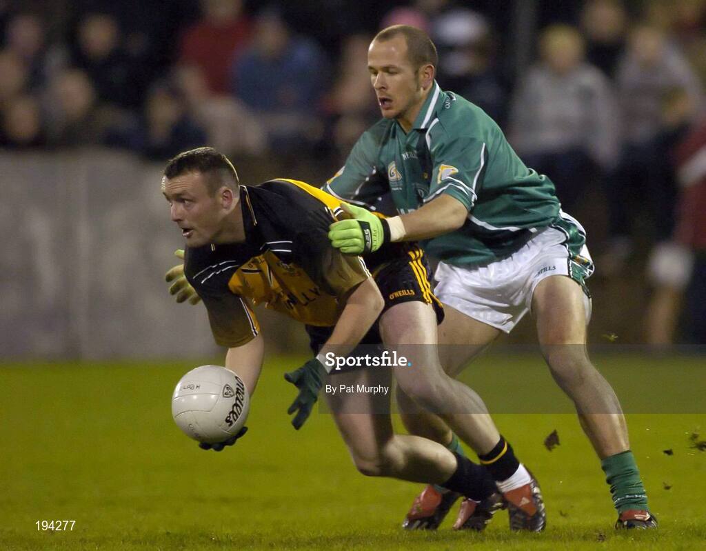 12 November 2005; Paddy Bradley, Ulster, in action against Tom Kelly, Leinster. M Donnelly Interprovincial Football Championship Final, Leinster v Ulster, Parnell Park, Dublin. Picture credit: Pat Murphy / SPORTSFILE