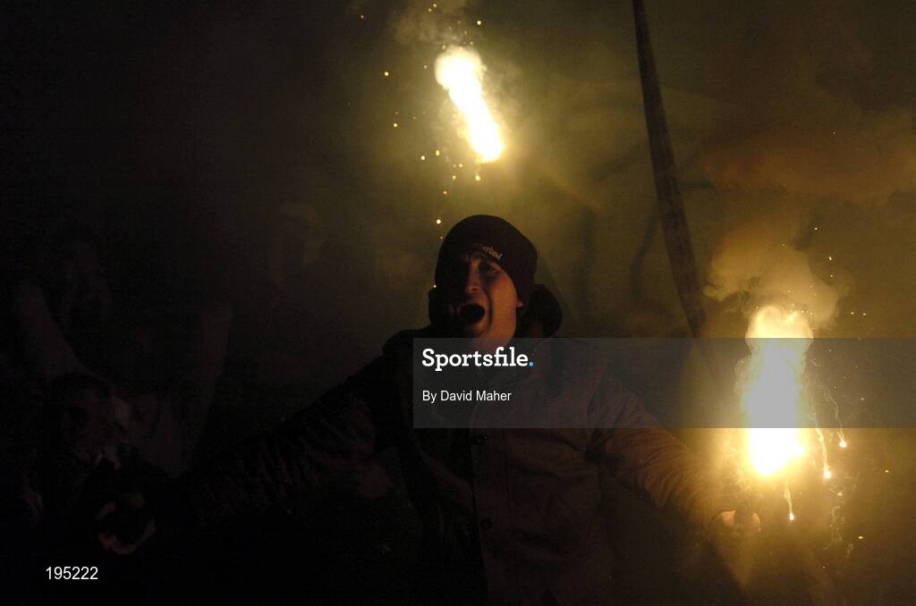 25 November 2005; A Shamrock Rovers supporter cheers on his team before the start of the game. eircom league Promotion / Relegation Play-off, 2nd Leg, Dublin City v Shamrock Rovers, Tolka Park, Dublin. Picture credit: David Maher / SPORTSFILE