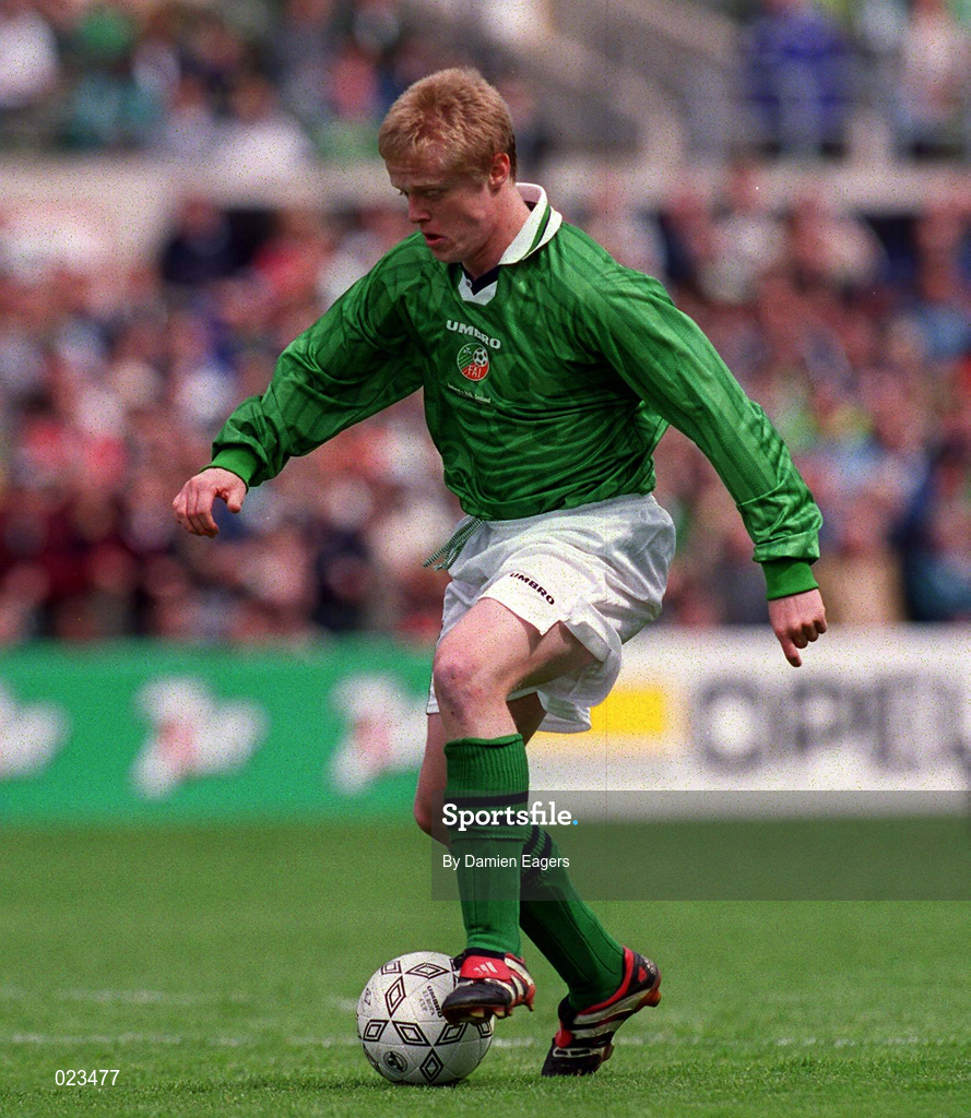 29 May 1999; Damien Duff of Republic of Ireland during the International Friendly match between Republic of Ireland and Northern Ireland at Lansdowne Road in Dublin. Photo by Damien Eagers/Sportsfile