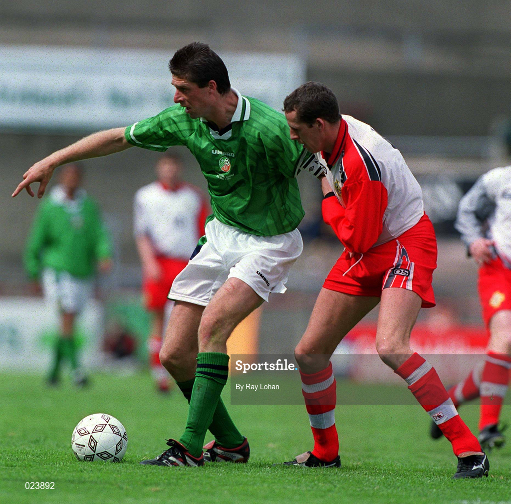 29 May 1999; Niall Quinn of Republic of Ireland in action against Barry Hunter of Northern Ireland during the International Friendly match between Republic of Ireland and Northern Ireland at Lansdowne Road in Dublin. Photo by Ray Lohan/Sportsfile
