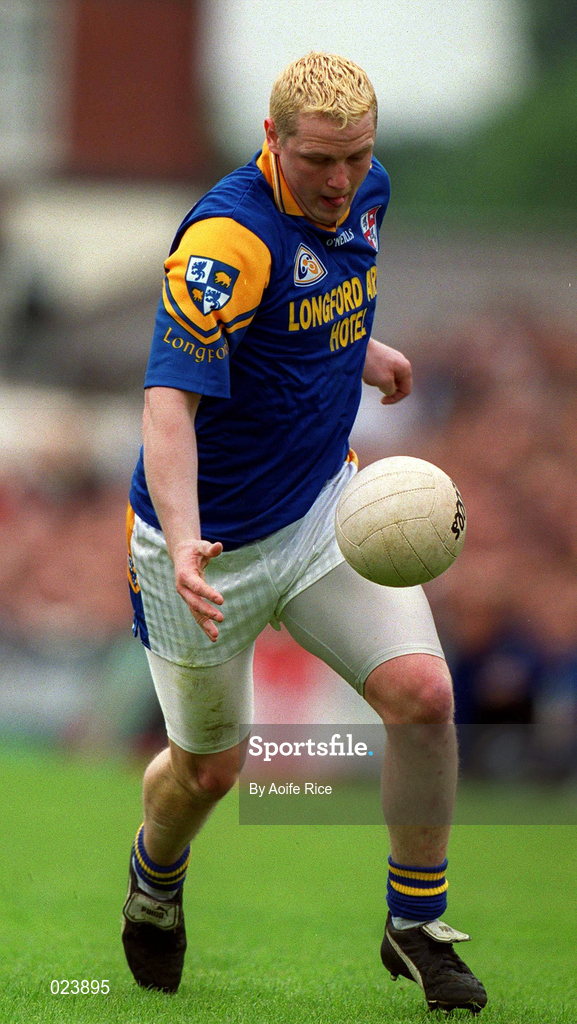 30 May 1999; Niall Sheridan of Longford during the Bank of Ireland Leinster Senior Football Championship 2nd Preliminary Round match between Westmeath and Longford at Cusack Park in Mullingar, Westmeath. Photo by Aoife Rice/Sportsfile