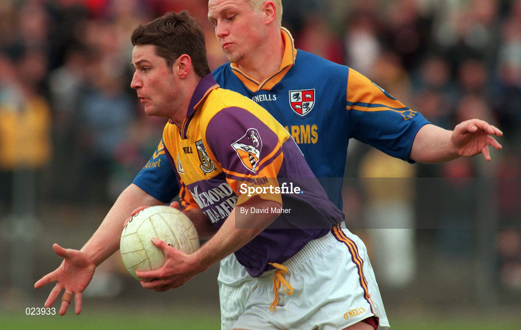 16 May 1999; Pat Forde of Wexford in action against Niall Sheridan of Longford during the Bank of Ireland Leinster Senior Football Championship Preliminary Round Replay match between Longford and Wexford at Pearse Park in Longford. Photo by David Maher/Sportsfile