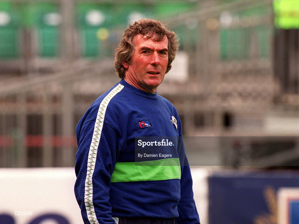 29 May 1999; Northern Ireland coach Pat Jennings before the International Friendly match between Republic of Ireland and Northern Ireland at Lansdowne Road in Dublin. Photo by Damien Eagers/Sportsfile